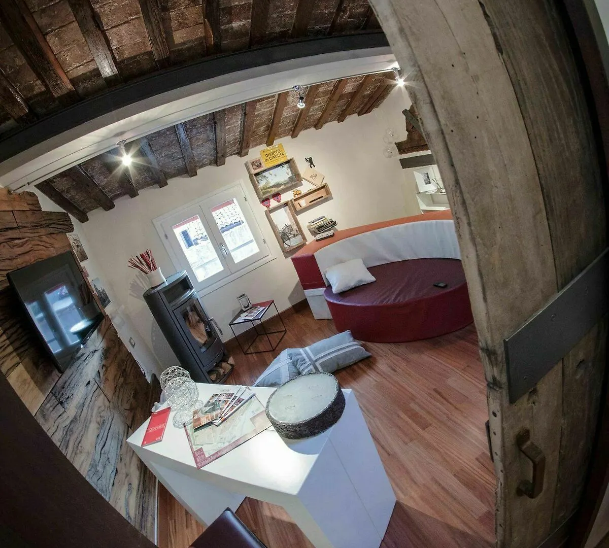 アパート Ferrara Loftアパートメント イタリア